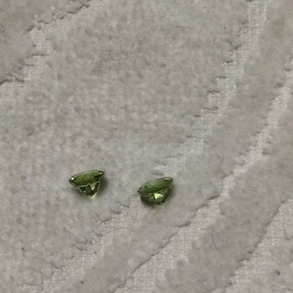6mm Round Peridot Gemstone Matching Set - Picture 2 of 5